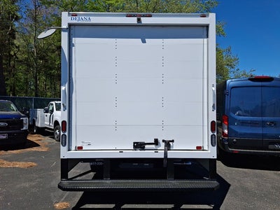 2027 Ford E-Series Cutaway Base
