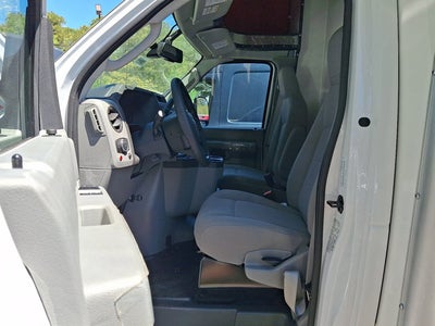 2027 Ford E-Series Cutaway Base